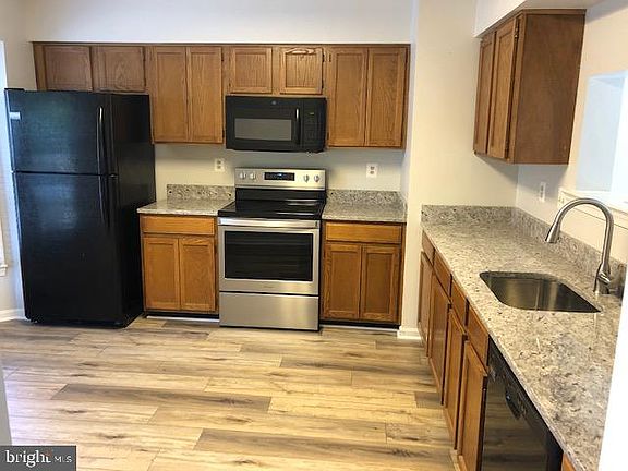 4th image of 14454 Whisperwood Ct