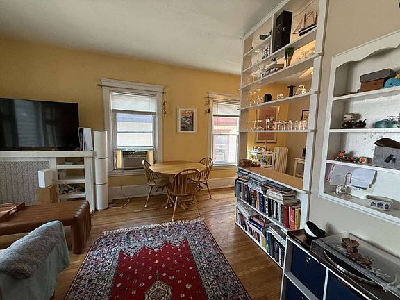 5th image of 2012-2014 Dupont Ave S #5