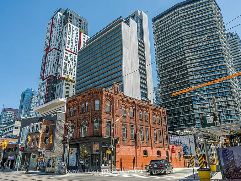 330 Richmond St W #2308 — Photo 23