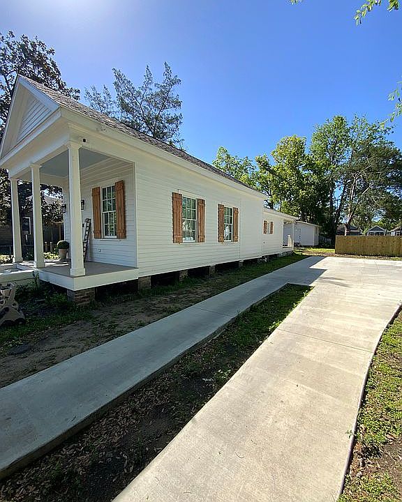 2nd image of 959 Selma St