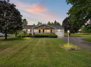 10579 Mapledale Rd, Barneveld, NY 13304