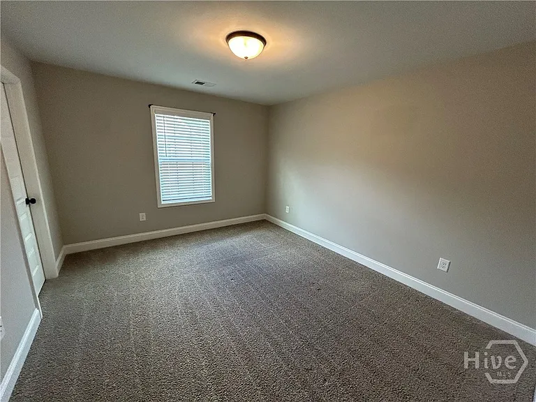205 Solihull Ln — Photo 35