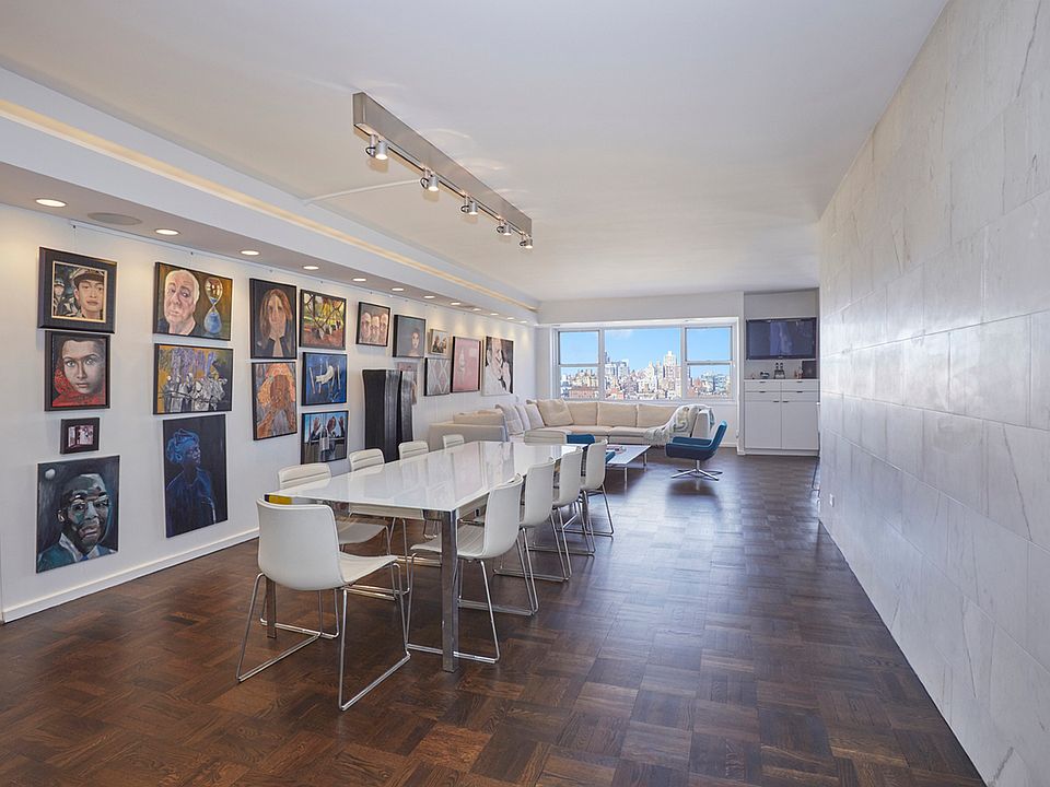 1st image of 150 E 69th St #24JJ