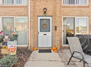 323 Valley Forge Ct, Warminster, PA 18974