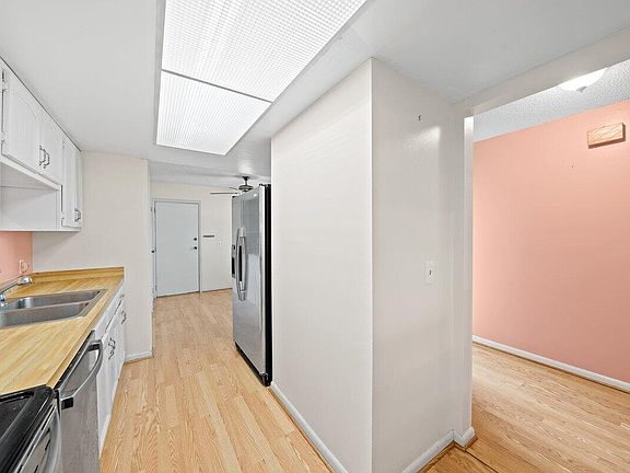4th image of 1202 Admiralty Blvd