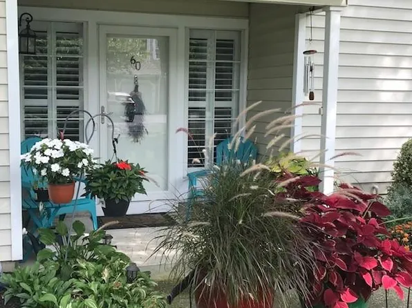 60 Erin Lane #60, East Setauket, NY 11733