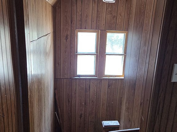 2nd image of 510 4th St NW #7