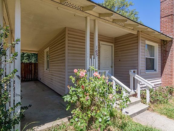 3rd image of 165 Carson Ave
