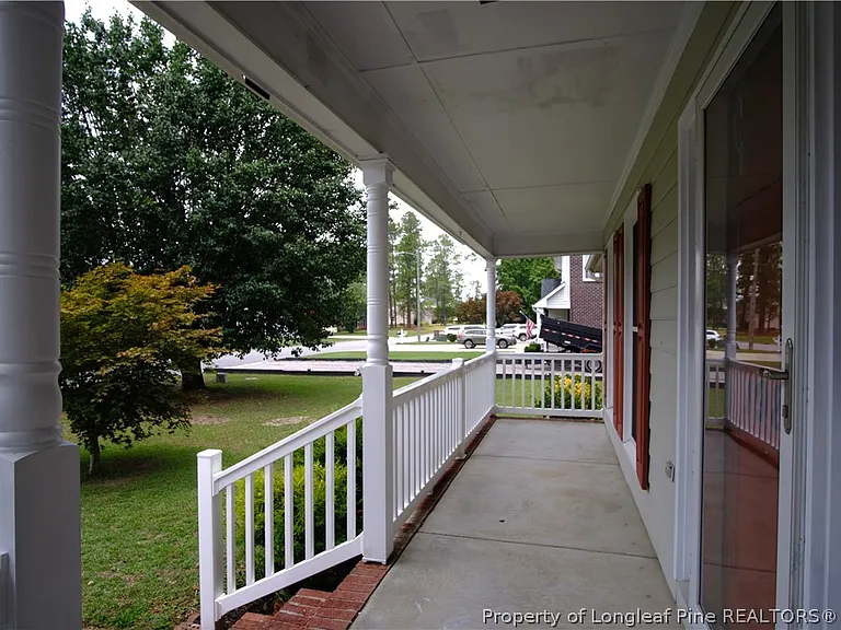 1987 Penrose Dr — Photo 5