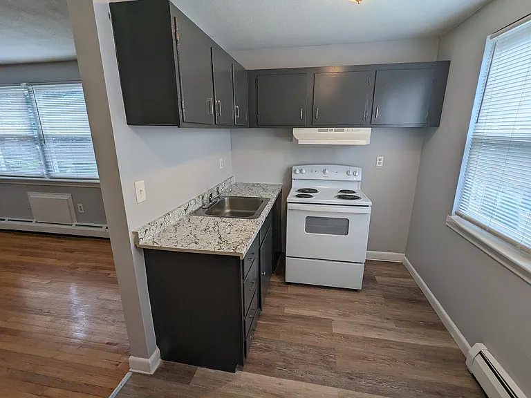 15 Carpenter St #A2 — Photo 3