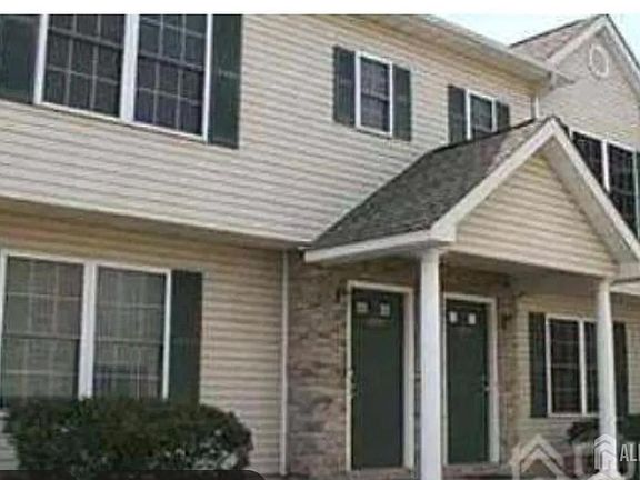 2nd image of 36 Henry St #B