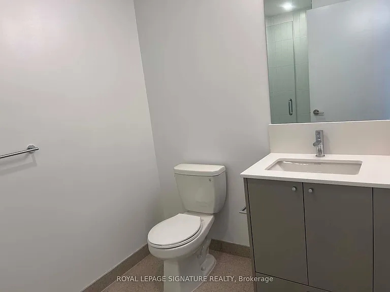 10 Oak St #409 — Photo 6