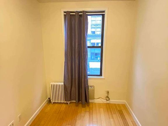 4th image of 139 W 14th St APT 4F