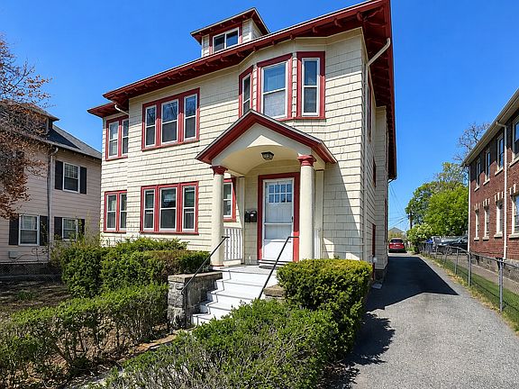 4th image of 10 Mapleton St #2
