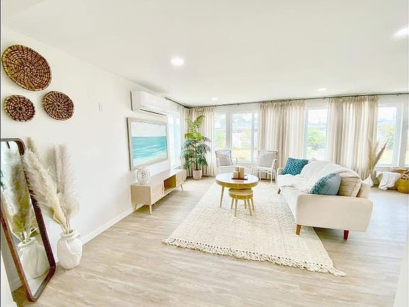 2nd image of 331 Sea Grape Rd