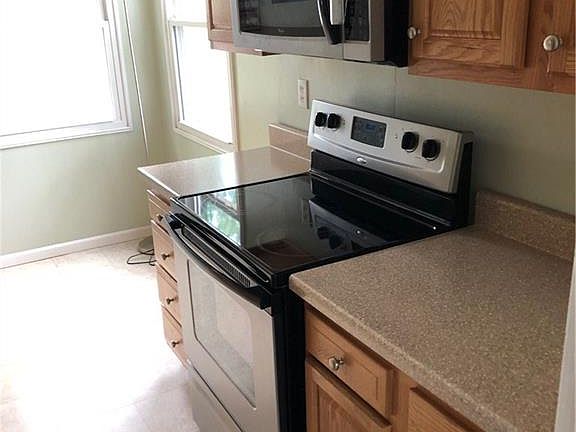 5th image of 2908 Galewood St