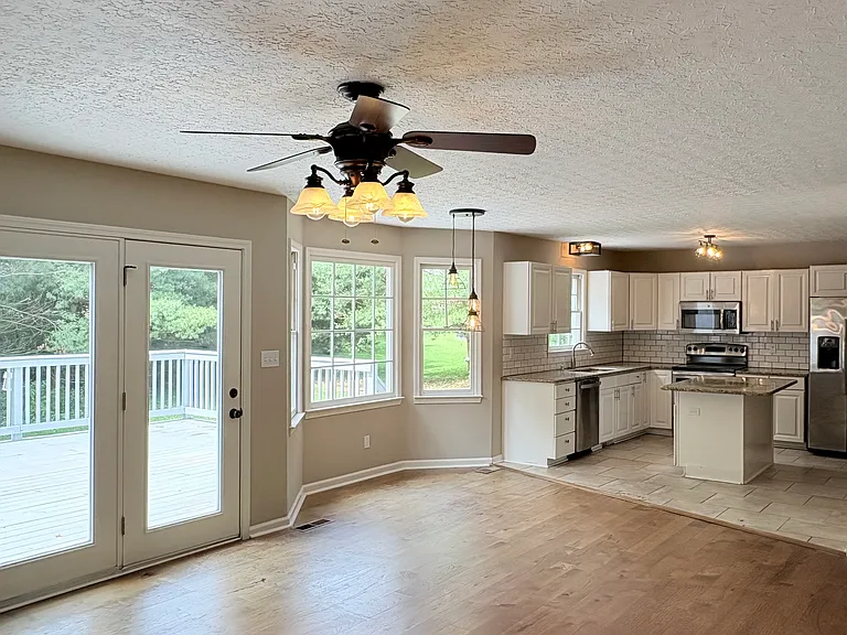 19 Hightower Ct — Photo 5