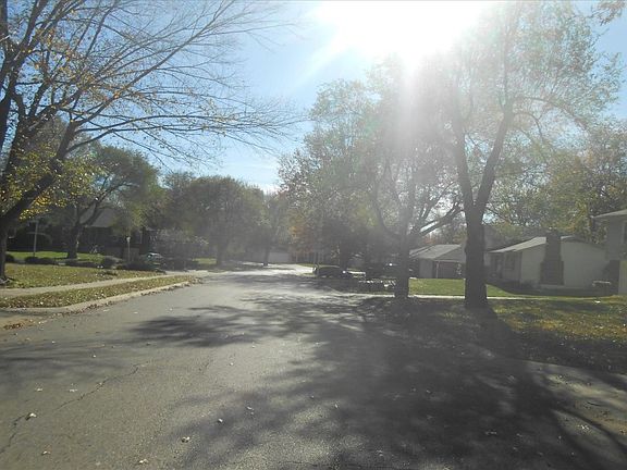 5th image of 10828 Fuller Ave