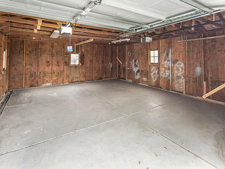 108 S Dorothy Ave — Photo 20