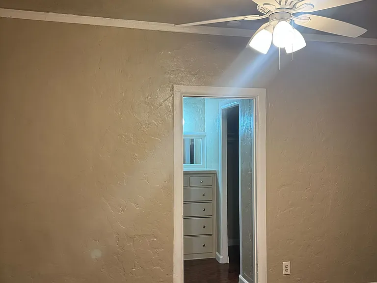 1440 N Hunter St #202 — Photo 8