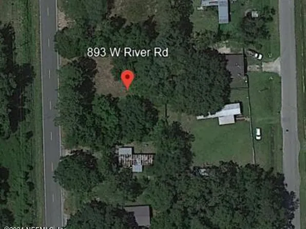 893 W RIVER Road, Palatka, FL 32177