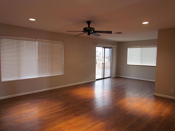 2nd image of 2550 Caribbean Dr