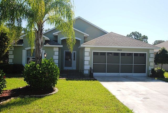 1st image of 11601 Lake Dr