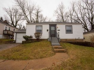 7424 Esterbrook Dr, Saint Louis, MO 63136