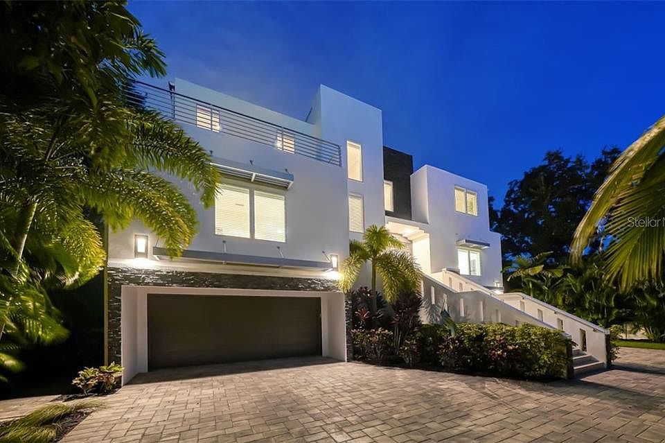 8307 Midnight Pass Rd, Sarasota, FL 34242 | Zillow