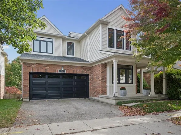 83 Glazebrook Cres, Cambridge, ON N1T 2H8