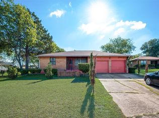 814 Foxboro Ln, Dallas, TX 75241