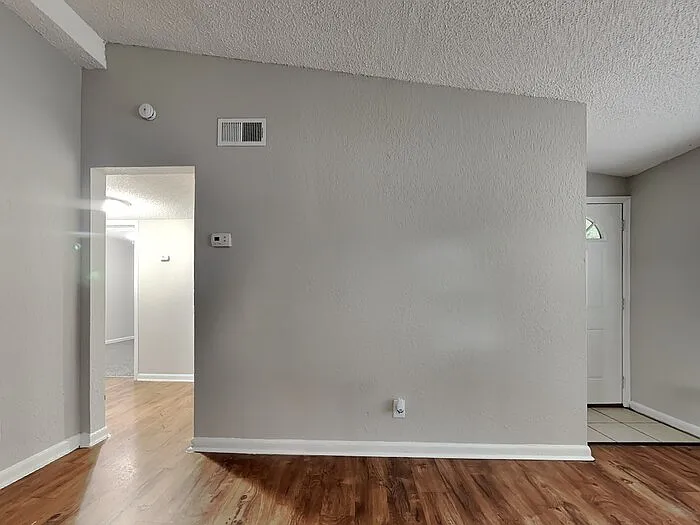 6705 Gaspar Cir E — Photo 4