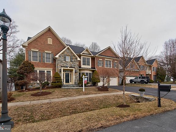 2nd image of 1018 Heartfields Dr