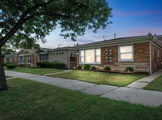 4217 W Devon Ave, Chicago, IL 60646