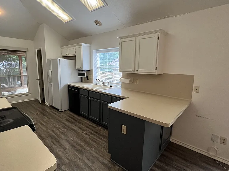 5904 Creekway St — Photo 20