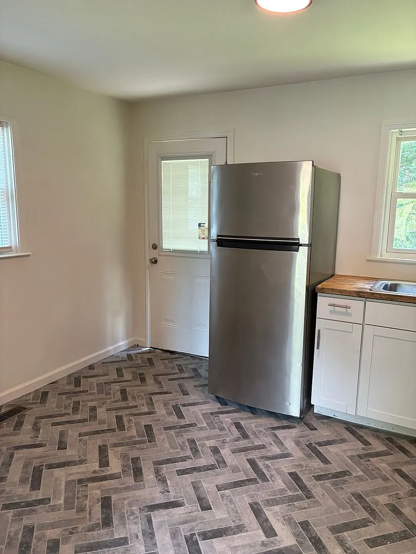 109 Signal View Street — Photo 3