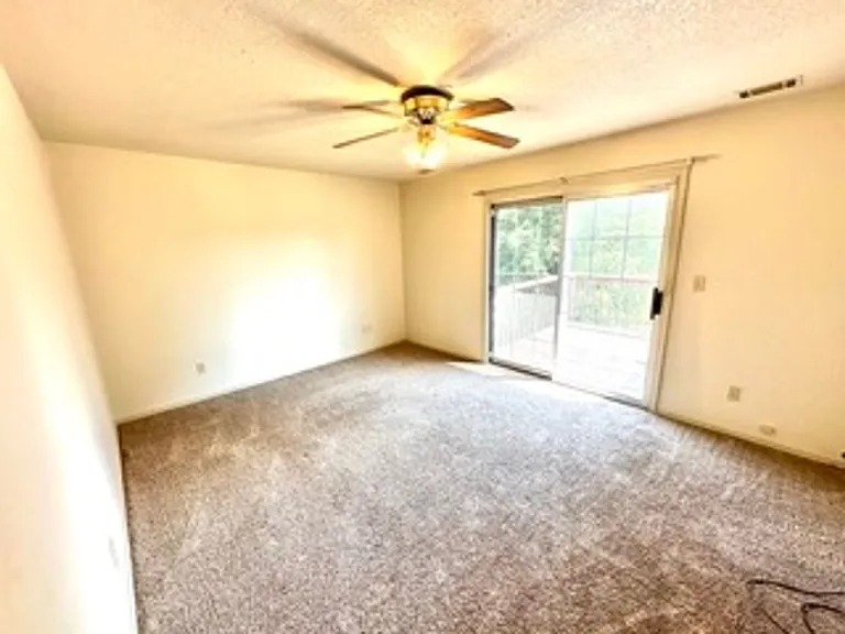 2893 Crystal Lake Dr #6 — Photo 8