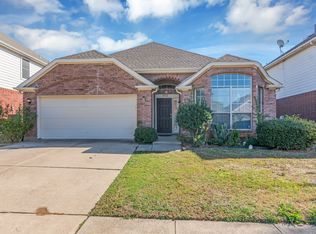1912 Oak Timber Dr, Bedford, TX 76021