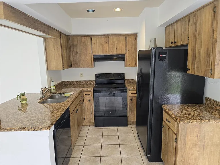 16535 Brigadoon Dr — Photo 6