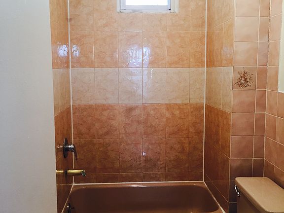 3rd image of 178 Elm St APT 2