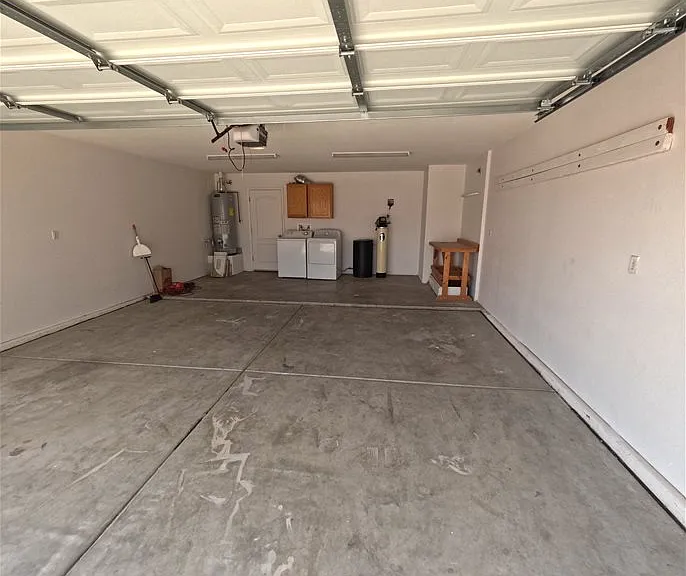 1675 E Segovia Way — Photo 13