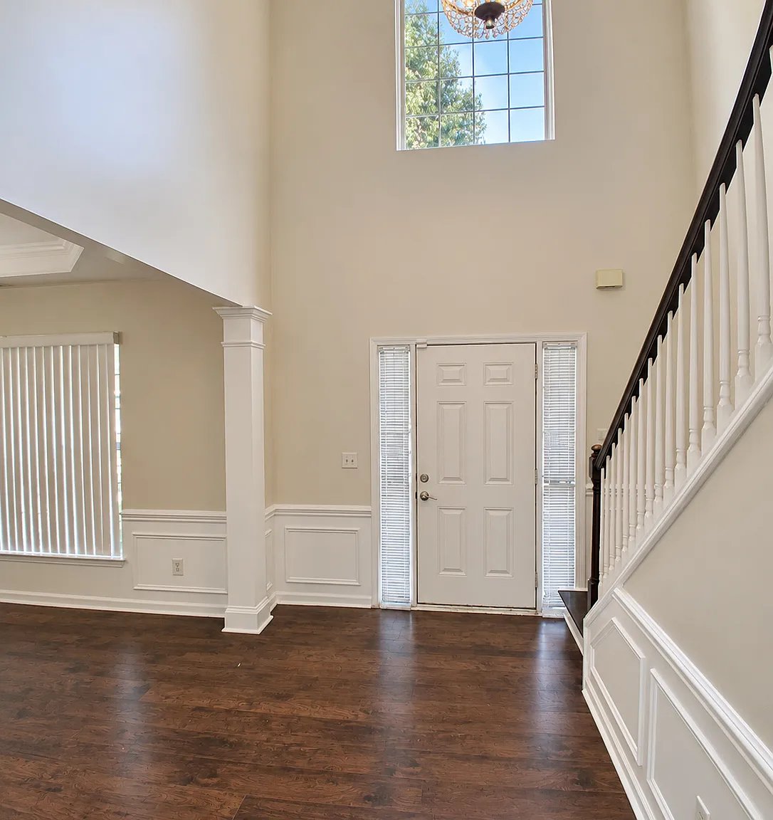 4 bed, 2401 sqft, $3,450 — Photo 3