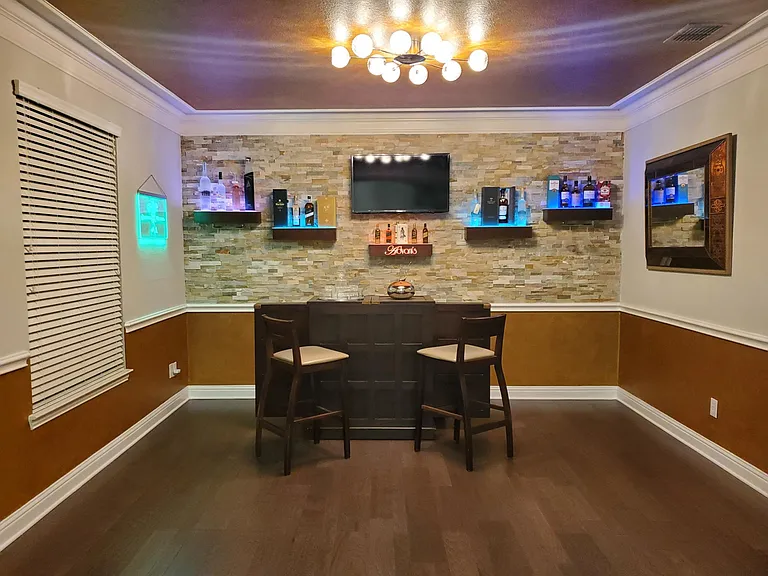 6009 Aylworth Dr — Photo 16