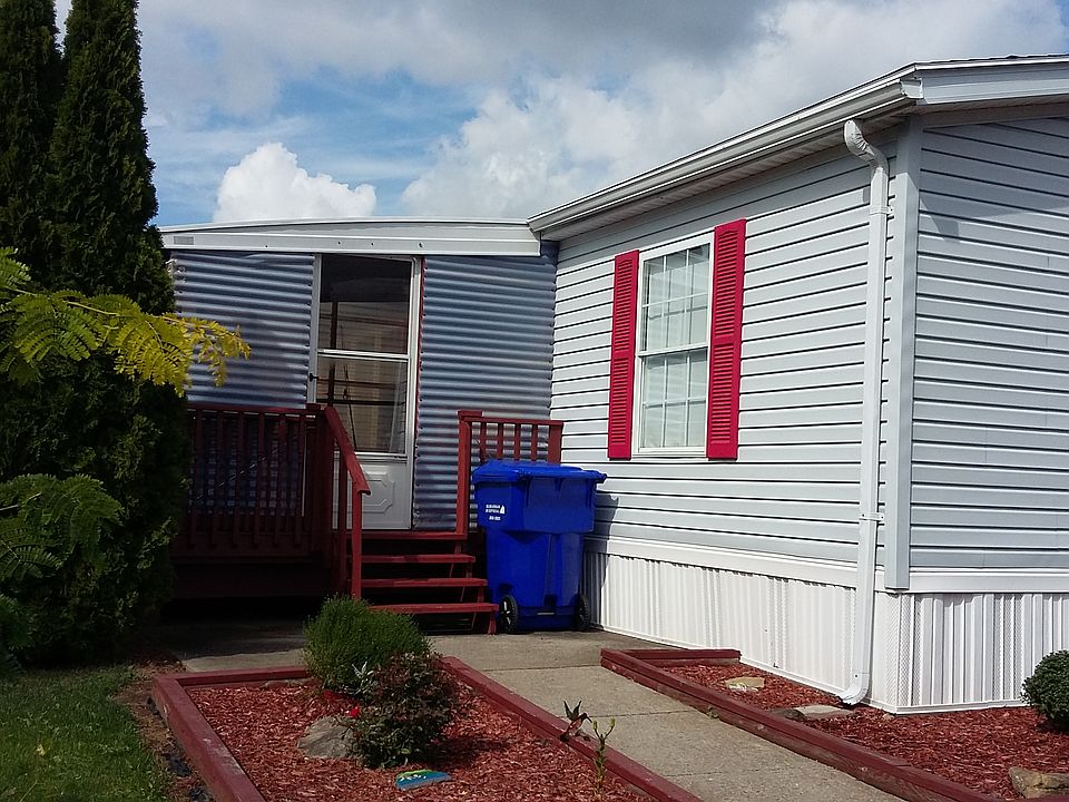 1st image of 318 Sunset Dr