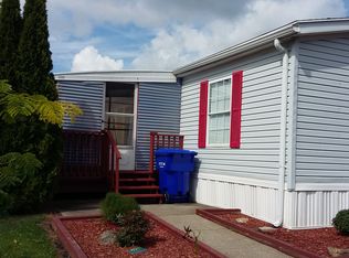 318 Sunset Dr, Holley, NY 14470