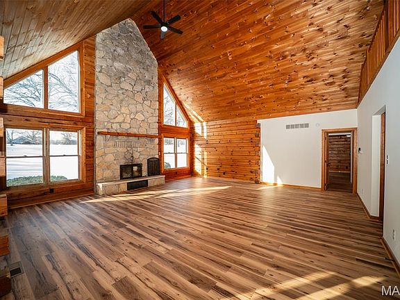 3rd image of 5200 Chapel Hill Rd