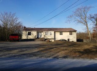 46 Gray Ave, Medford, NY 11763