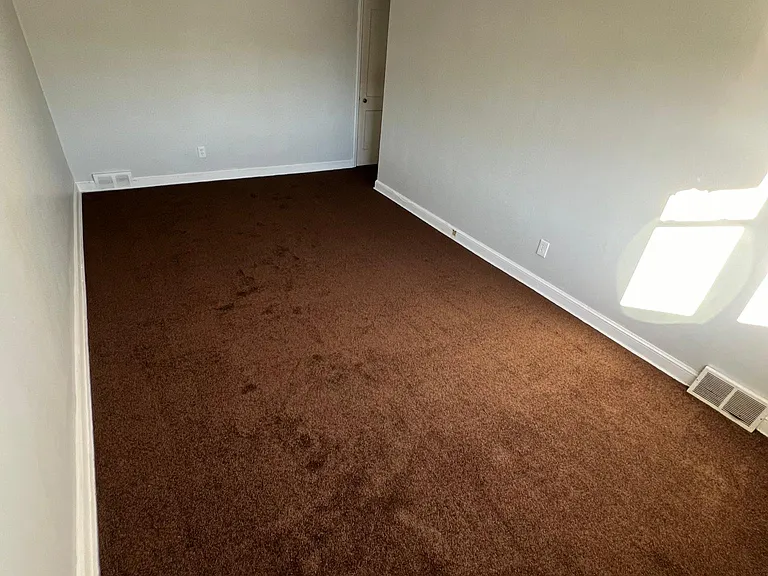 Right side main bedroom.