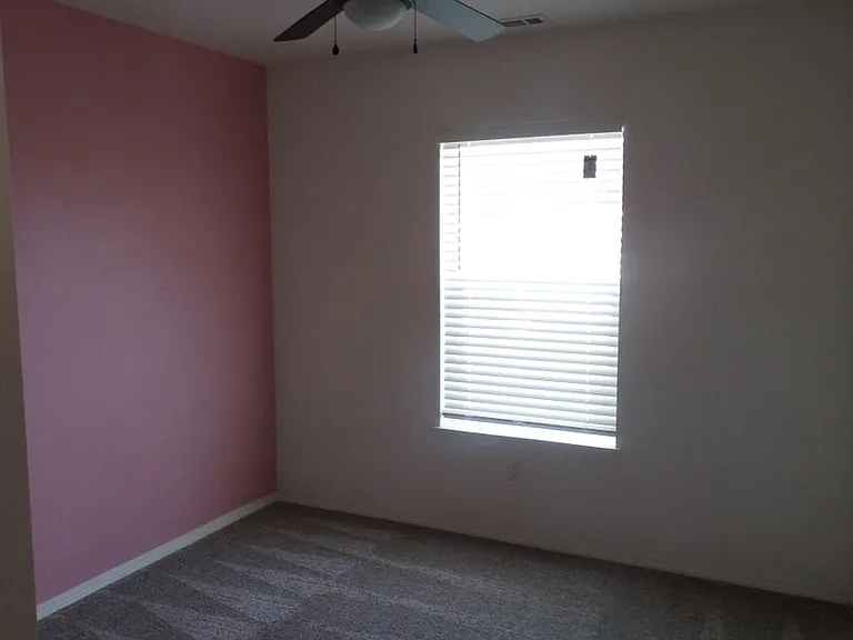 2812 Athens Ct — Photo 13