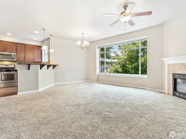 8780 Depot Rd #207, Lynden, WA 98264